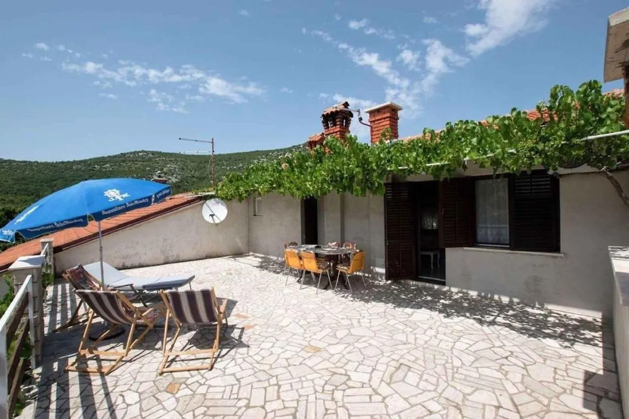 Apartment In Ledenice, Novi Vinodolski 40868