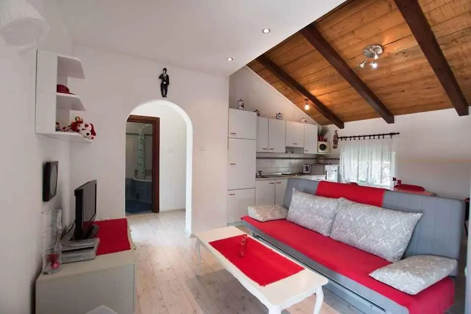 Apartment In Ledenice, Novi Vinodolski 40868 0*, Ledenice Croatie