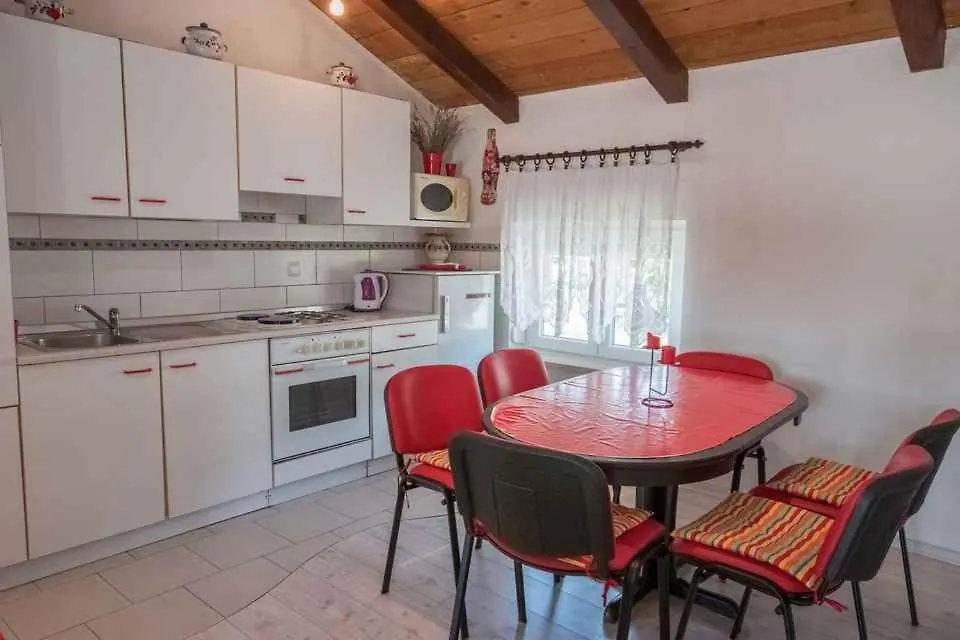 Apartment In Ledenice, Novi Vinodolski 40868